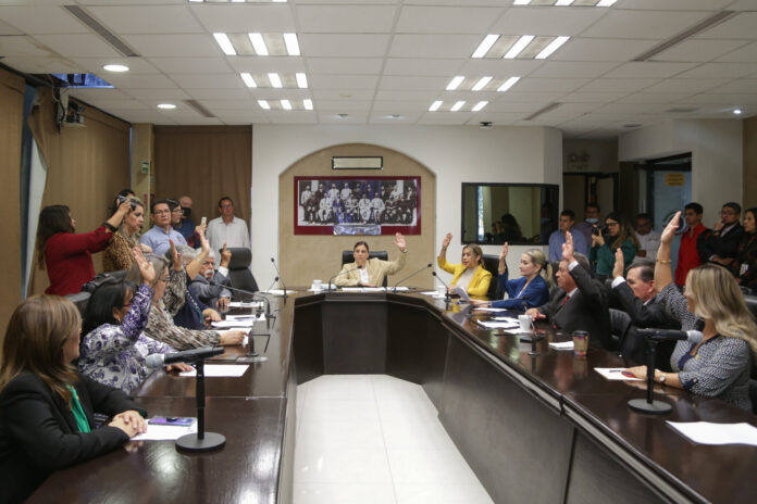 52458594972_630010593b_h