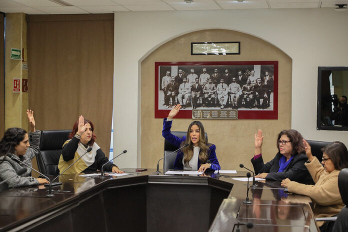 52562544948_d5856f8012_c