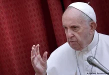 Papa Francisco reconoce que sacerdotes y monjas no escapan del «vicio» de la pornografía