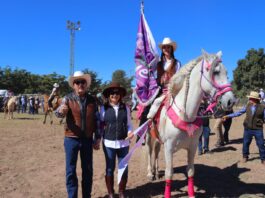 Cabalgata con Aroma de Mujer en su Edición XIV Tremendo Exitazo